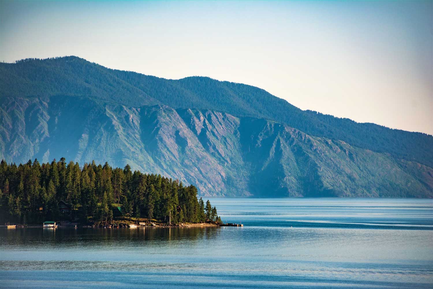 Pontoon Boat Rentals in Sandpoint on Lake Pend Orielle, Bayview